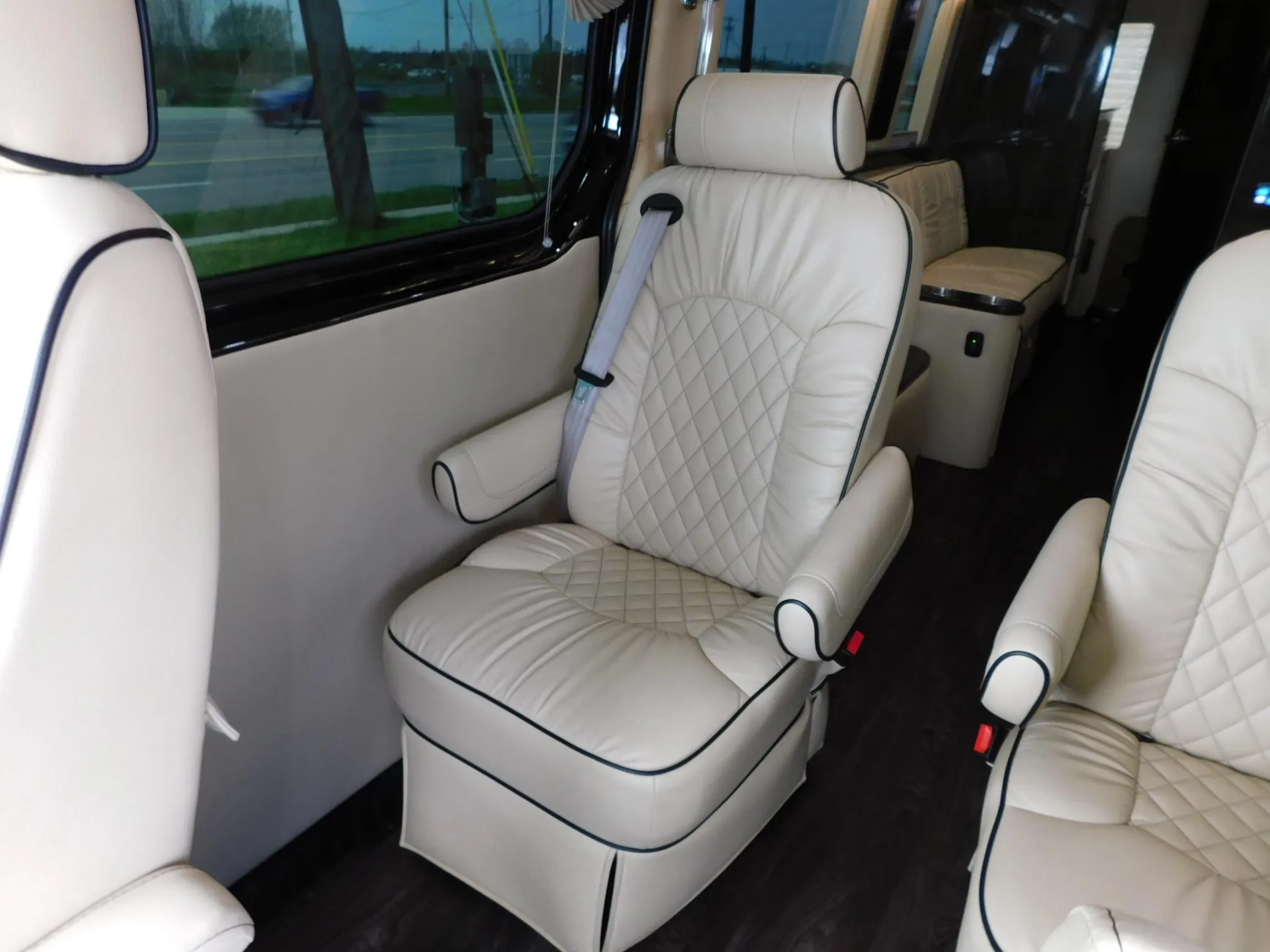 2017_mercedes-benz_sprinter_90