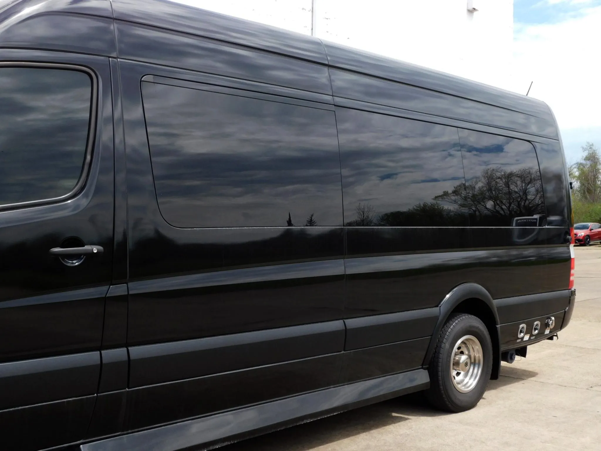 2017_mercedes-benz_sprinter_A02-93935-scaled